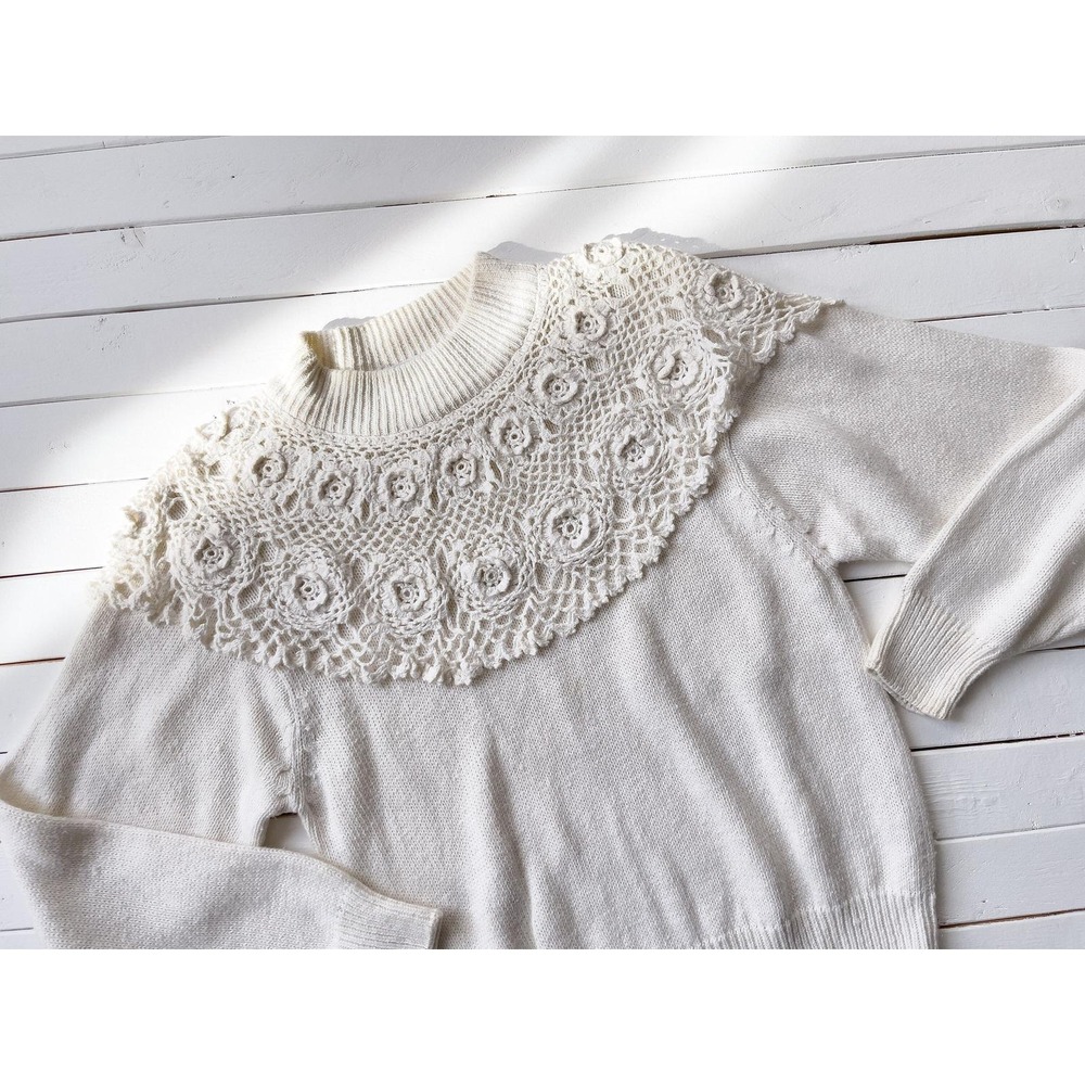 cream crochet sweater 80s 90s vintage white mockneck lace collar sweater